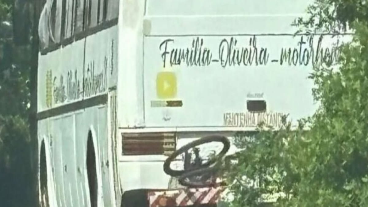 Motorhome estava estacionado em praia do município