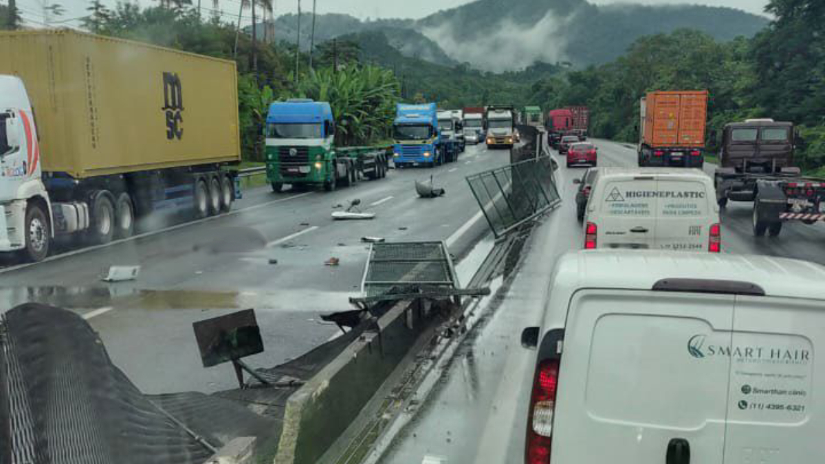 O homem não resistiu aos ferimentos e morreu no local