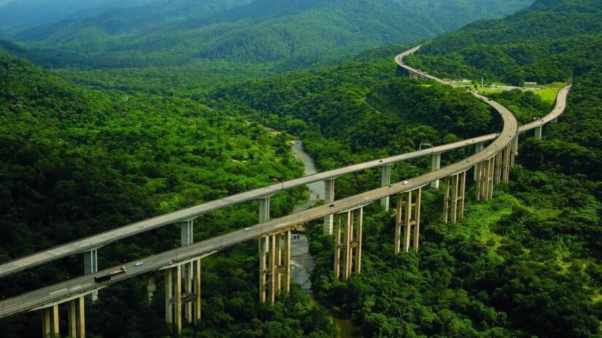 Agora chamada de "Ecovias Imigrantes", a rodovia integra um pacote de 12 mudanças de nomes