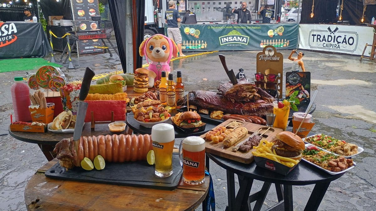 Os visitantes poderão acompanhar de perto a competição, além de desfrutar de um ambiente repleto de música, gastronomia e entretenimento