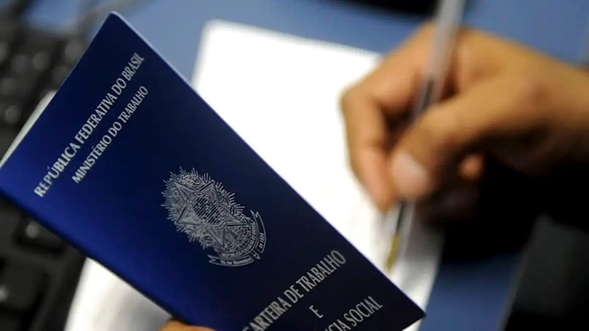 Nesse caso, trabalhadores regidos pela CLT terão direito a um dia de folga em um período determinado