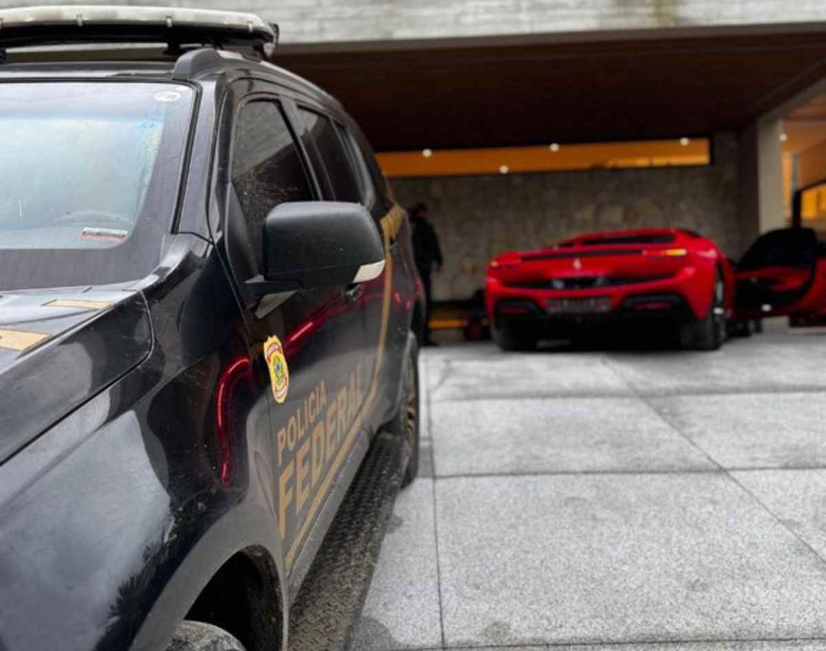 A ação ocorre em diversos estados brasileiros, como São Paulo, Rio de Janeiro, Maranhão, Pará e Santa Catarina