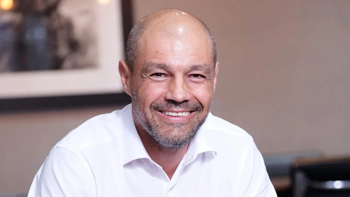 Calisto, hoje com 58 anos, nasceu em Portugal e cresceu em Moçambique