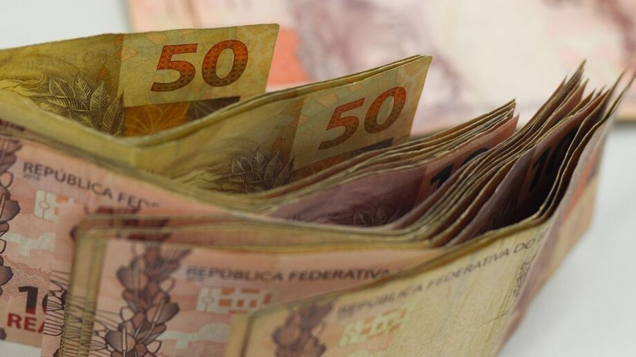 Um dos sorteios da noite foi o concurso 2917 da Mega-Sena; valor estimado é de R$ 40 milhões