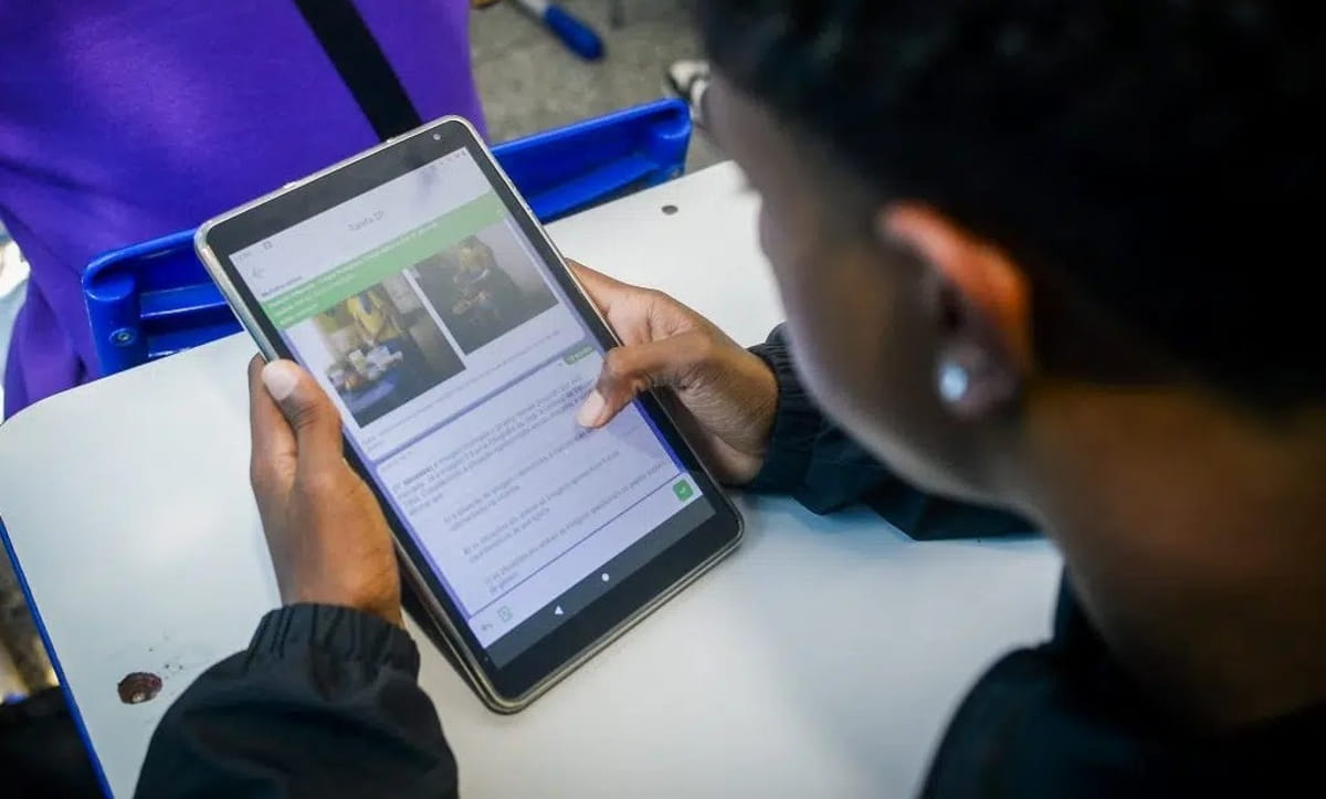 A TarefaSP é uma ferramenta da Seduc-SP destinada à lição de casa para cerca de 2,5 milhões de estudantes matriculados do 6&ordm; ano do Ensino Fundamental à 3ª série do Ensino Médio