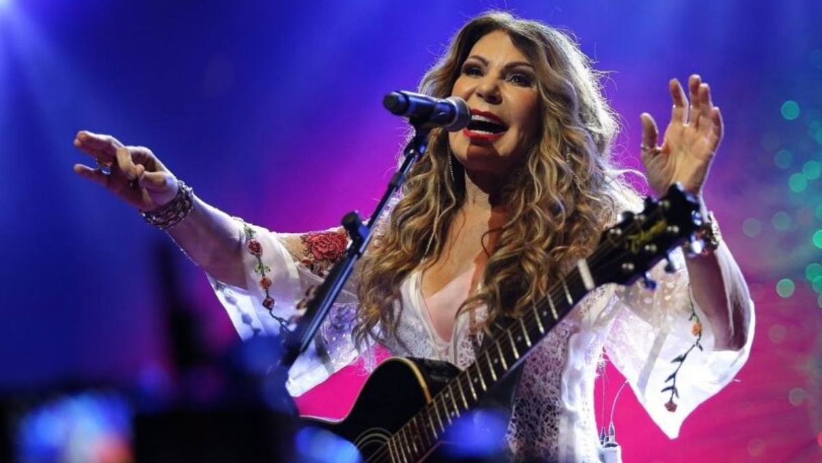 A cantora Elba Ramalho, uma das maiores vozes da música nordestina