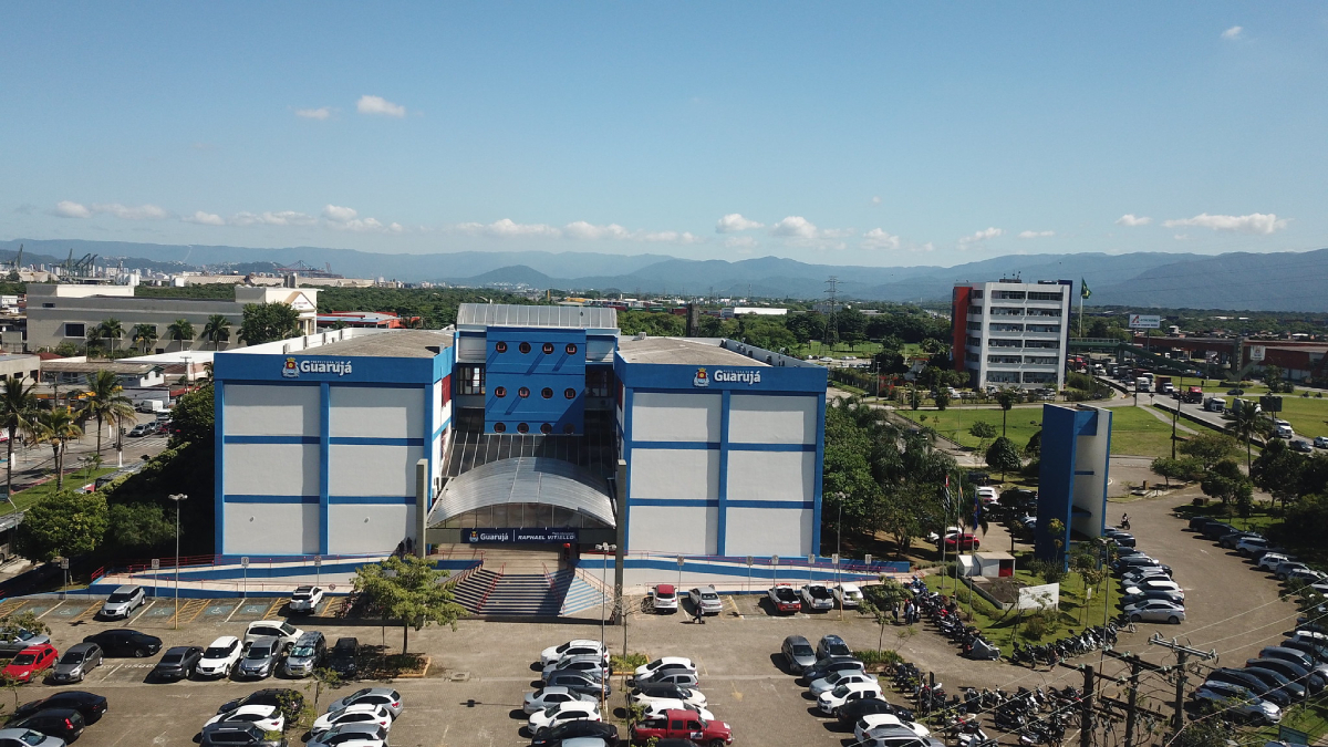 Participam do processo seletivo os candidatos que já realizaram a inscrição no site oficial