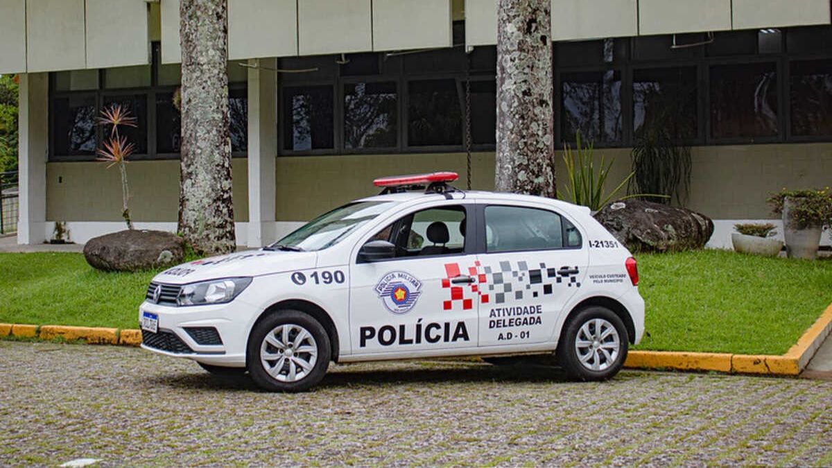 Homem foi detido em flagrante por policiais militares pela Polícia Militar.