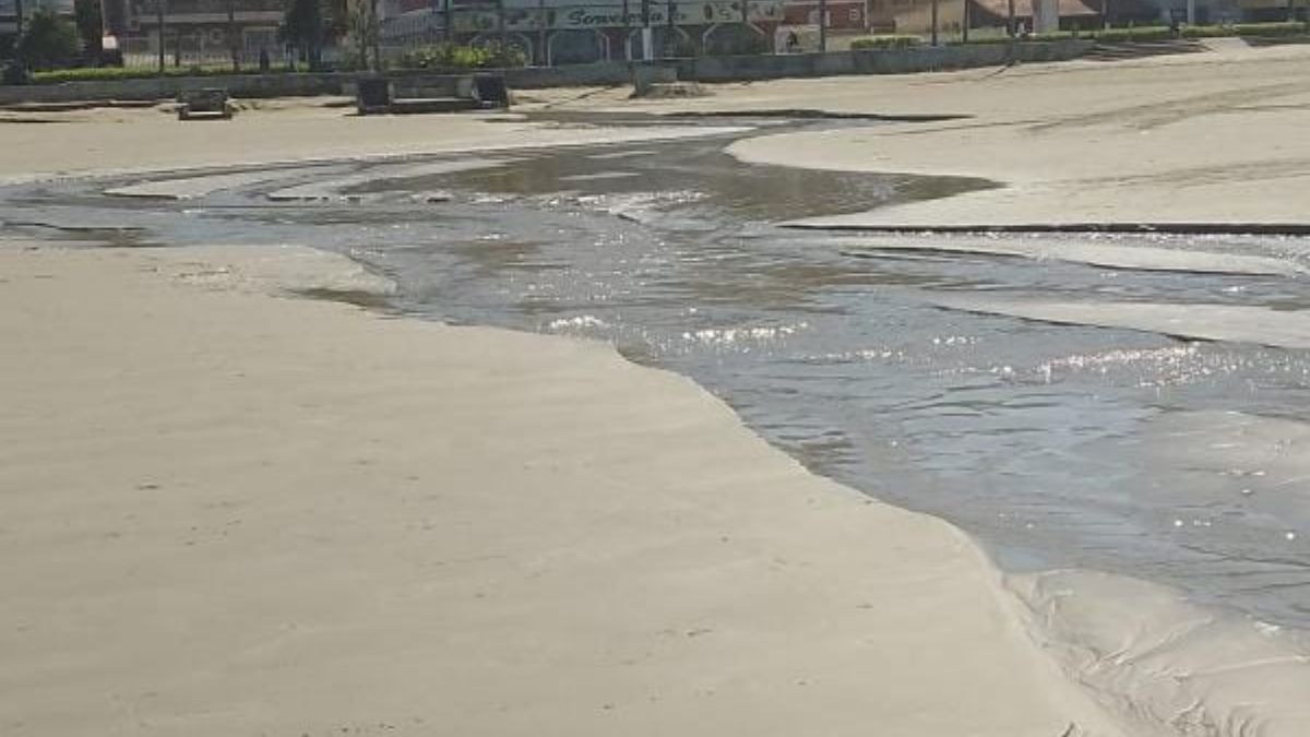 Vazamento é flagrado por leitor do Diário do Litoral