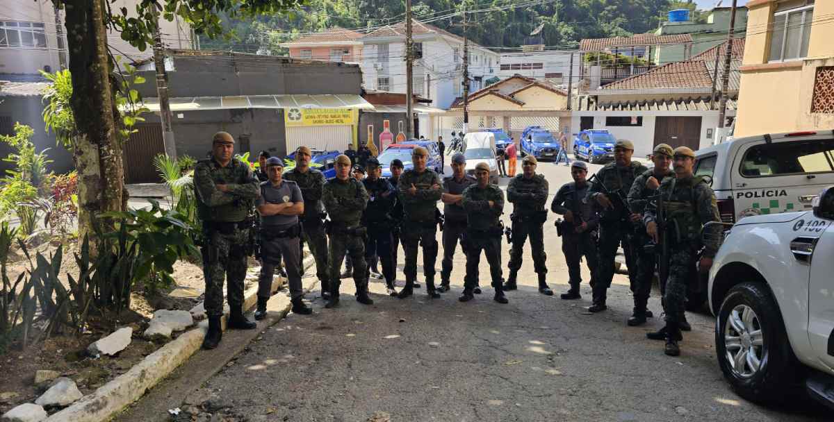 Imediatamente, a abordagem foi realizada e o homem devidamente encaminhado ao 1&ordm; Distrito Policial (DP)