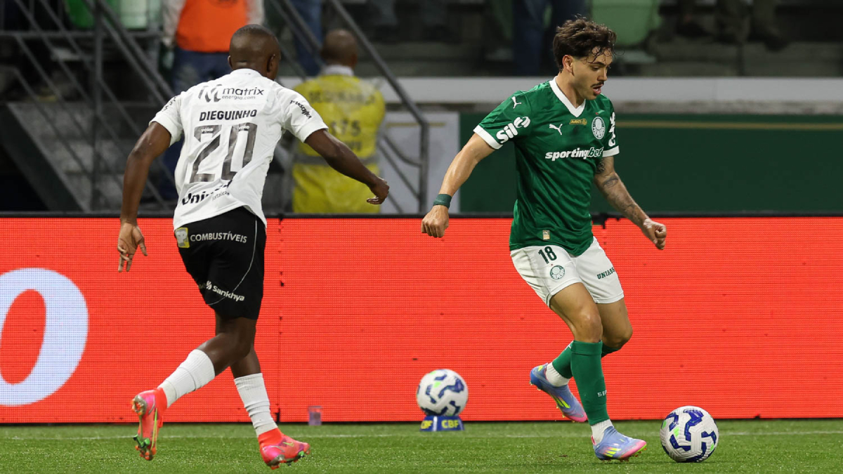 A equipe, comandada por Abel Ferreira, atropelou o Ceará no segundo tempo do jogo