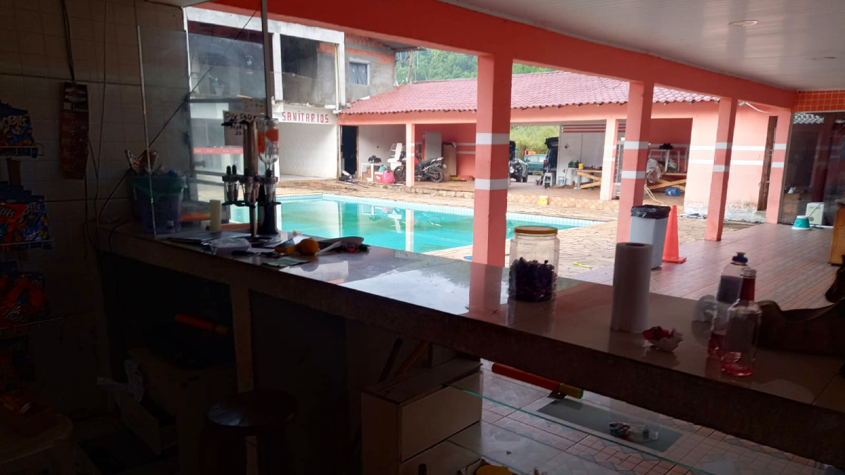 A operação confirmou que o estabelecimento era utilizado como fachada para a venda de entorpecentes