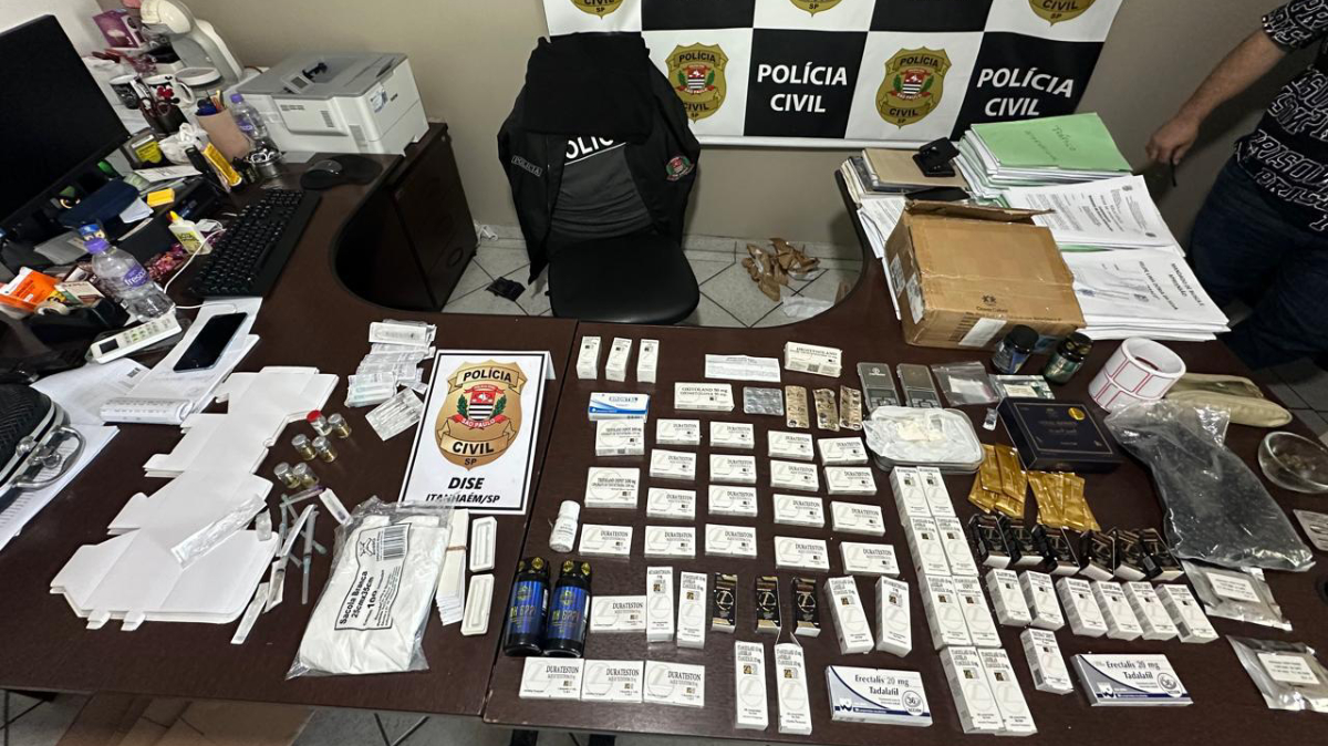 Todo o material foi apreendido pela polícia