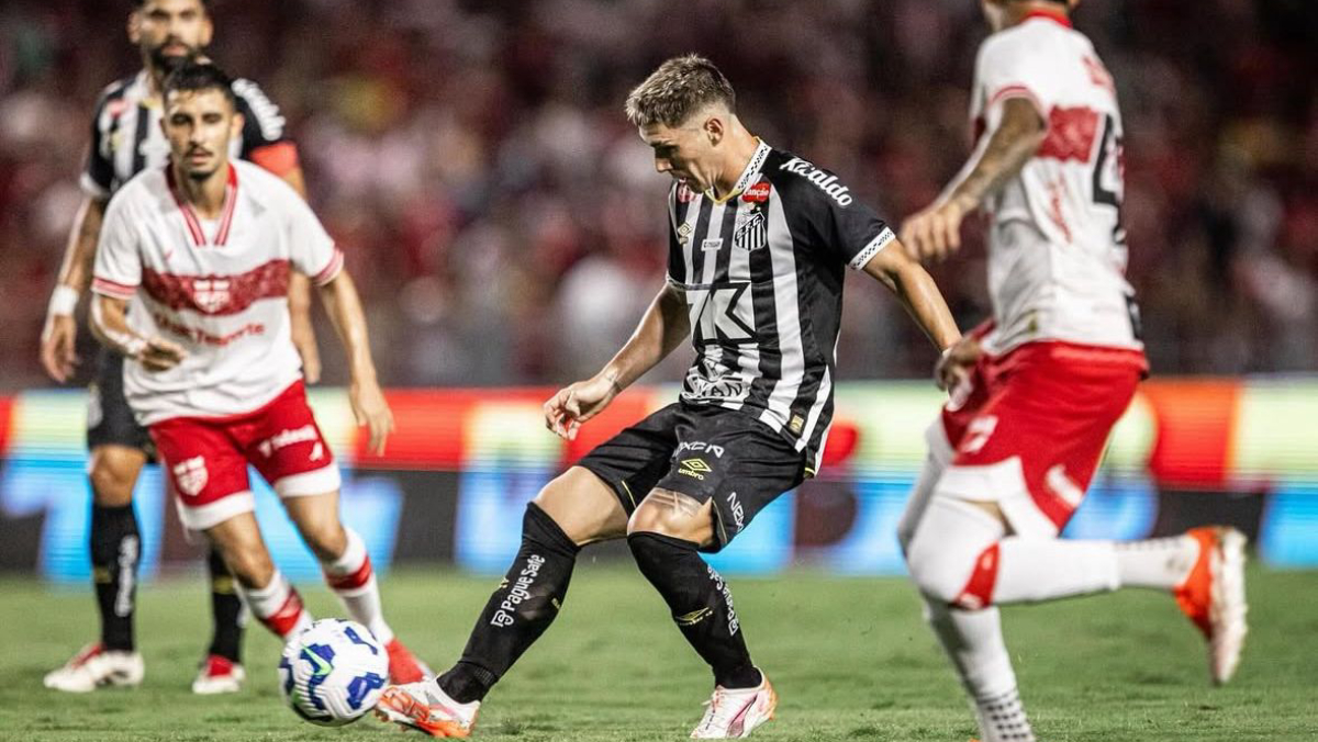 Com Neymar em campo no segundo tempo, o time até criou algumas chances de gol