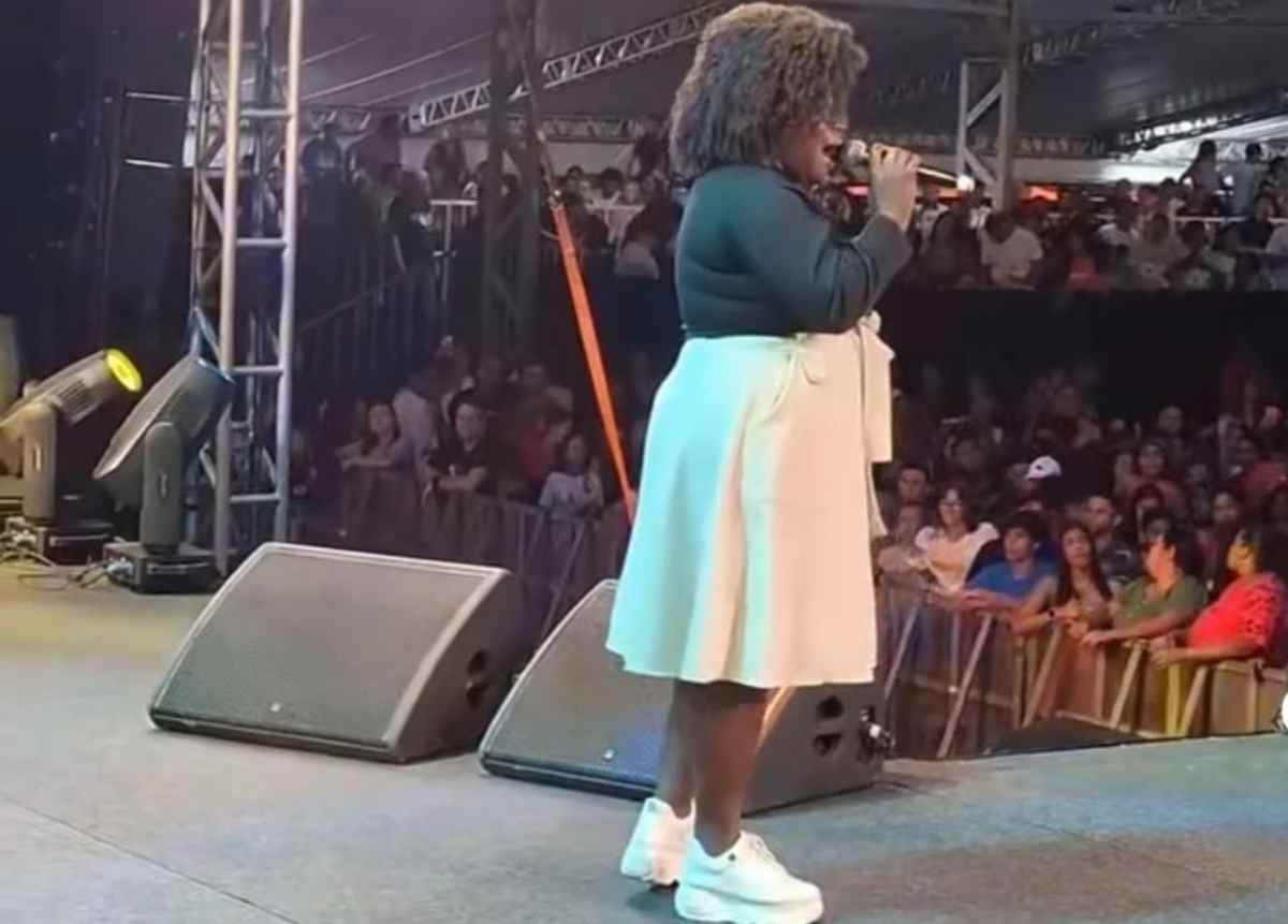 Numa publicação de abril deste ano, ela divulgou um vídeo cantando em uma igreja