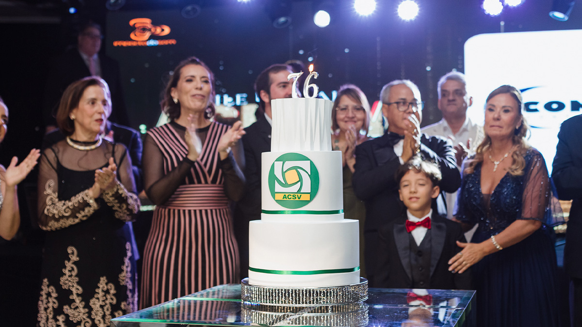 Em comemoração ao seu 76&ordm; aniversário, a ACE-SV promoveu no último sábado (31) um Baile de Gala.