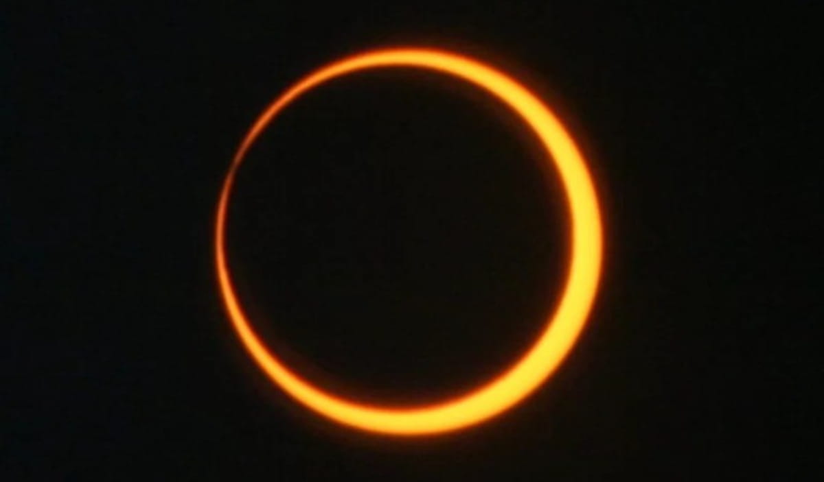 De acordo com cálculos da NASA, o eclipse terá uma duração impressionante de 7 minutos e 29 segundos durante sua fase de totalidade