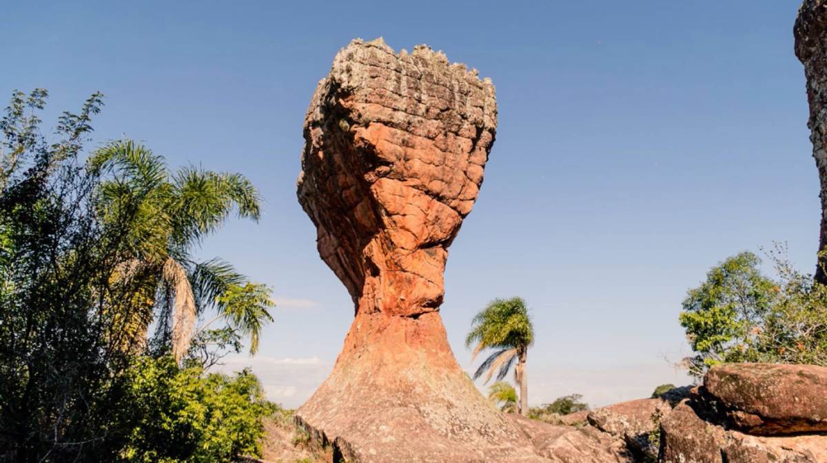 Parque Estadual de Vila Velha é uma ótima opção de ecoturismo