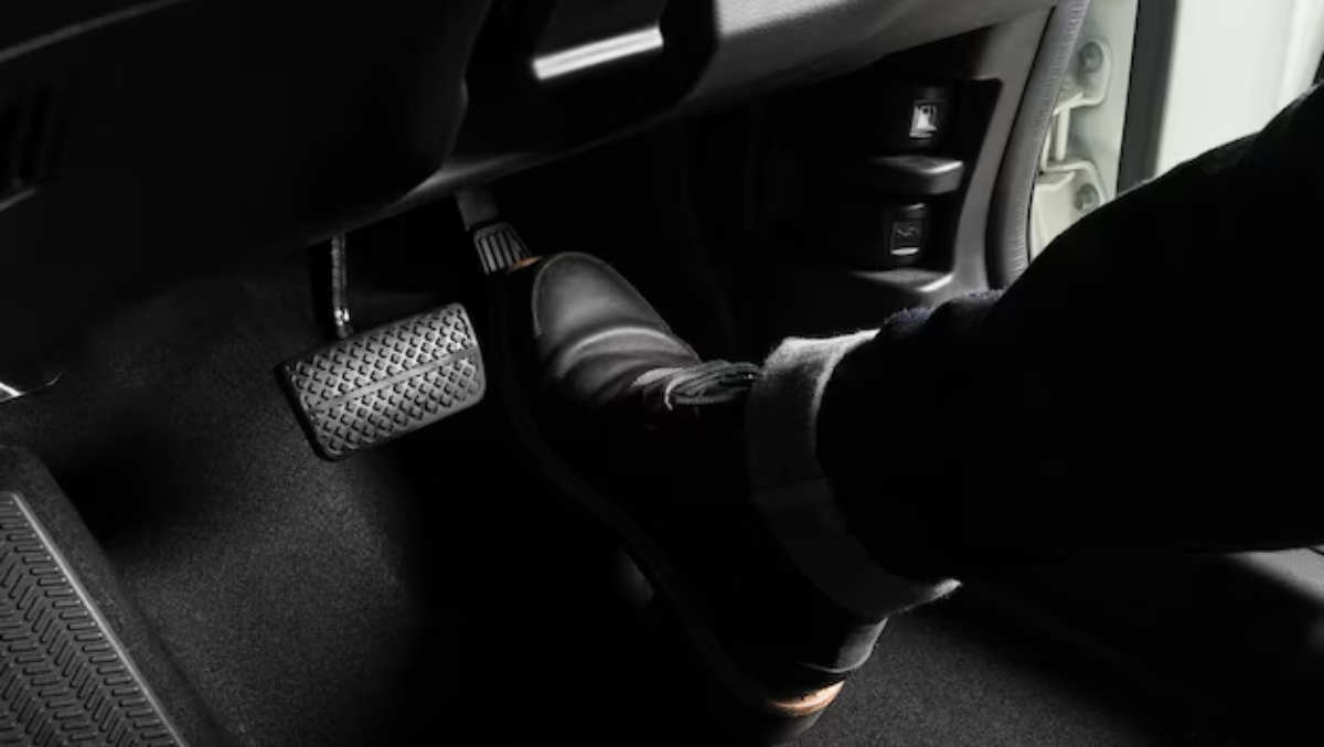 A novidade se chama "One Pedal Driving", ou direção com um pedal