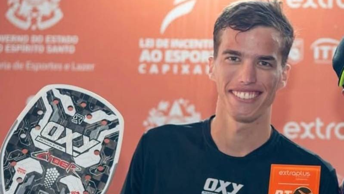 Renzo é atleta da OXY Rackets e atualmente ocupa a 24ª colocação no ranking global