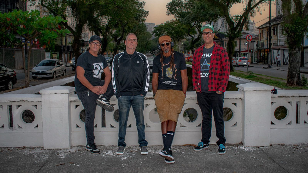 A proposta da noite é oferecer uma experiência musical envolvente, embalada por canções que marcaram época