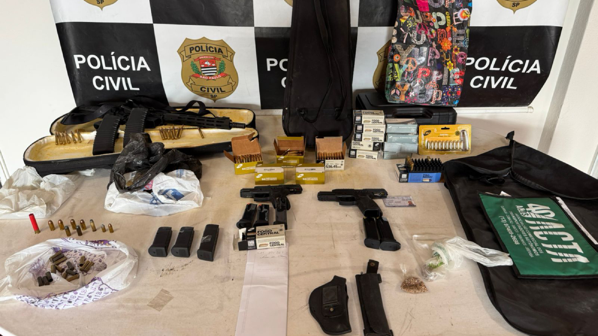 Todo o material apreendido, incluindo o celular do suspeito, foi encaminhado para a perícia técnica