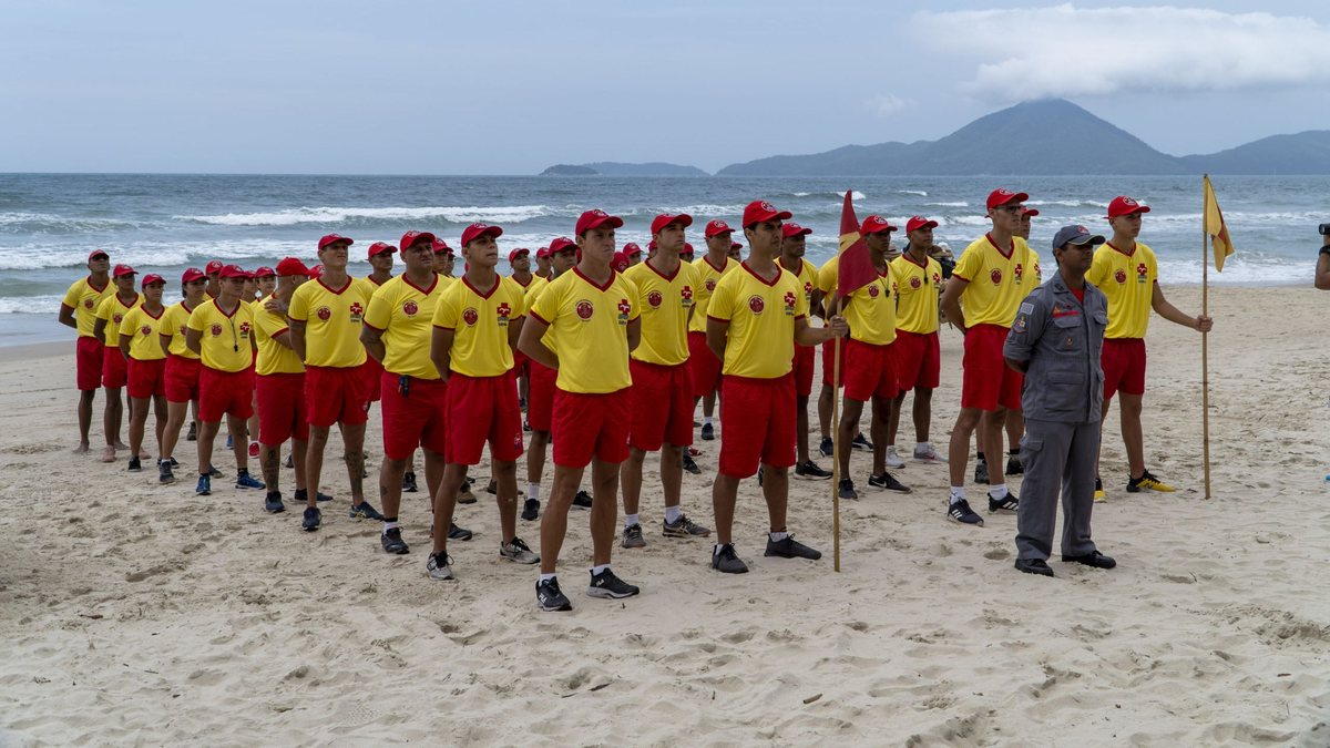 É necessário apresentar atestado médico de aptidão física, entre outros documentos descritos no edital