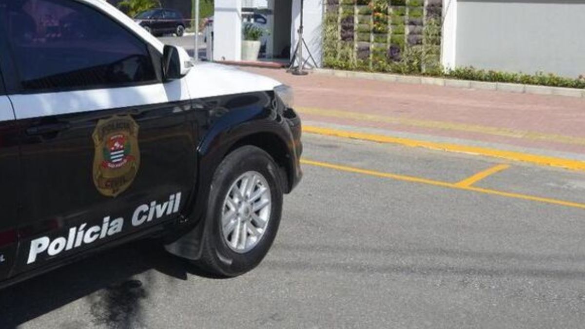 A jovem teria provocado o incêndio durante um episódio de fúria, motivada por não querer mais cuidar dos irmãos