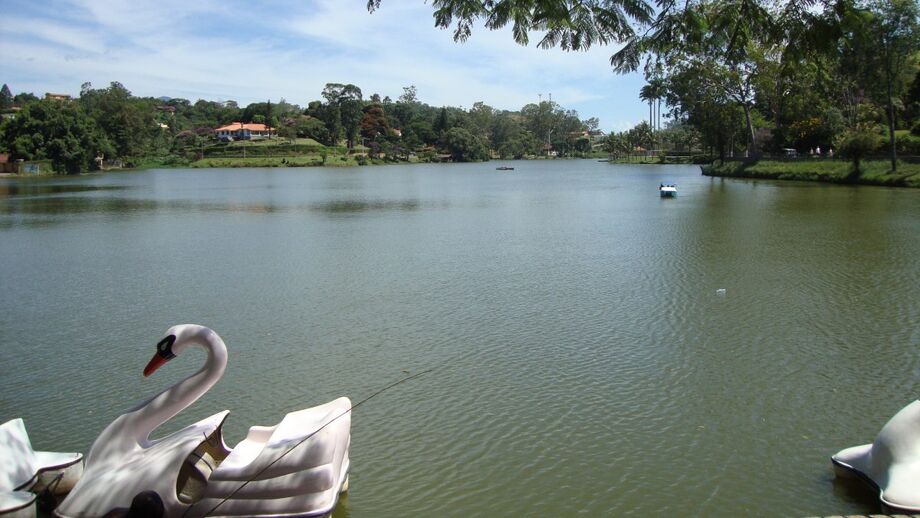 Durante o verão, as temperaturas são agradáveis, com máximas médias de 24,6°C e mínimas de 10,3°C