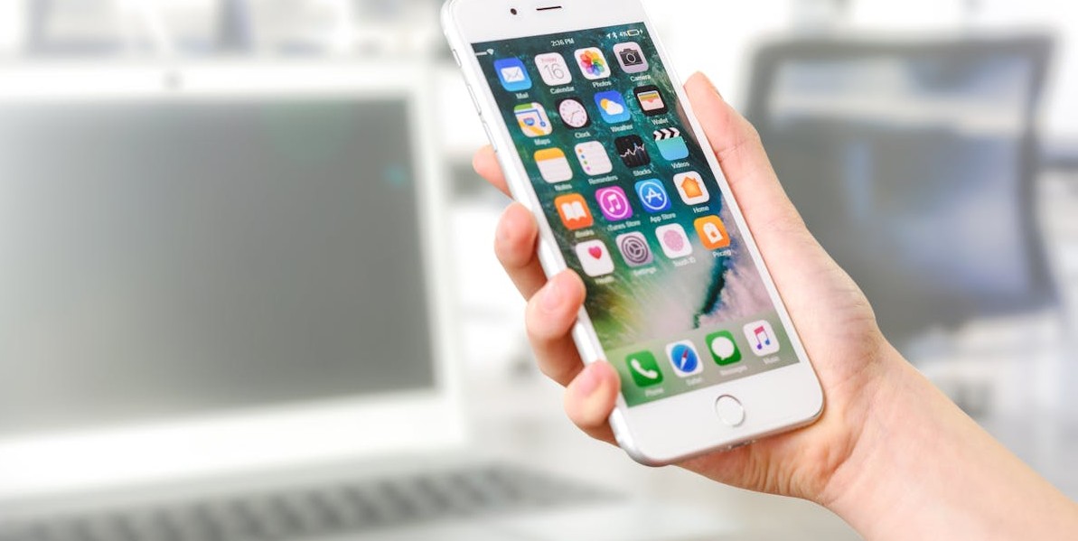 Apps aparentemente inofensivos estão acabando com a sua bateria e internet