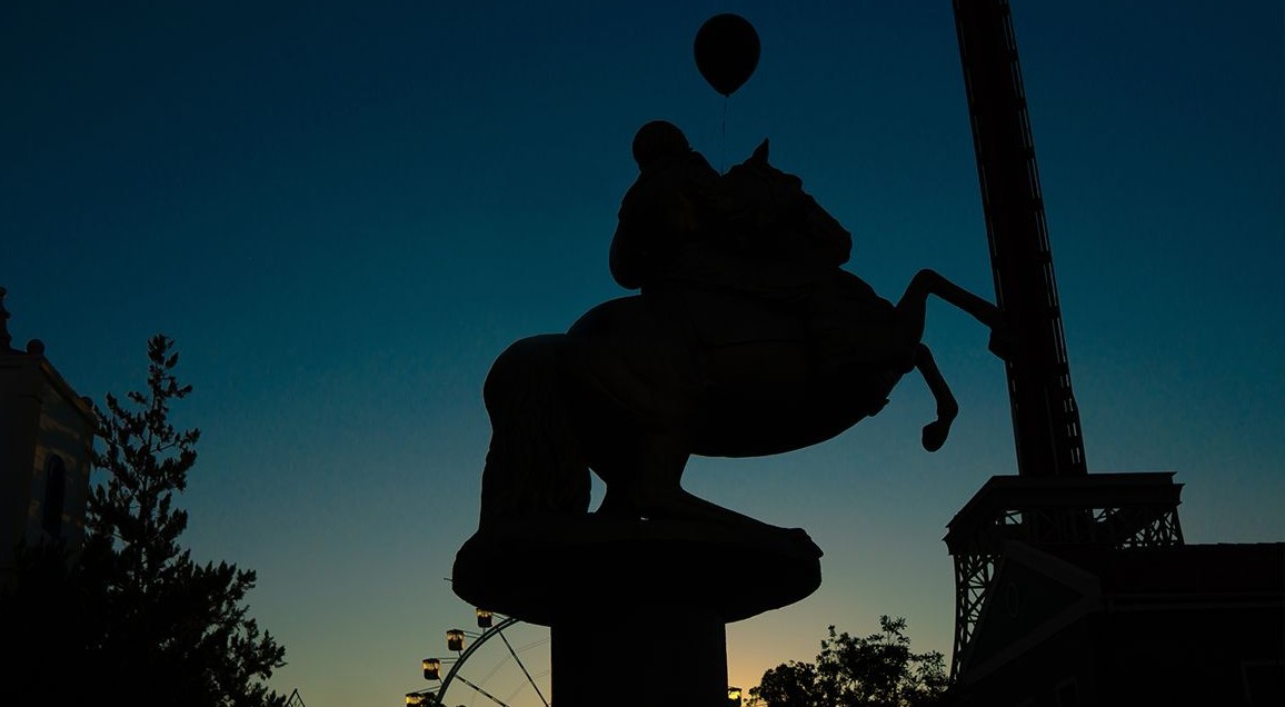 Parque liberou jogo imersivo online sobre a Hora do Horror desse ano