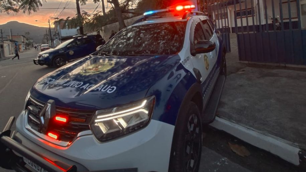 A atuação é feita por meio do Grupamento de Proteção Escolar Comunitária