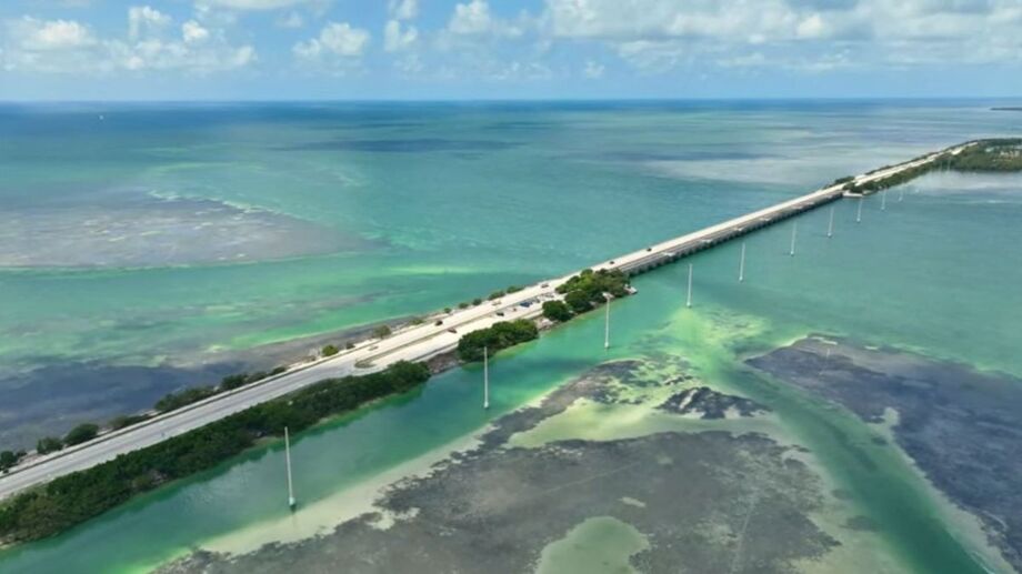 A rodovia Overseas Highway proporciona uma aventura sobre o mar