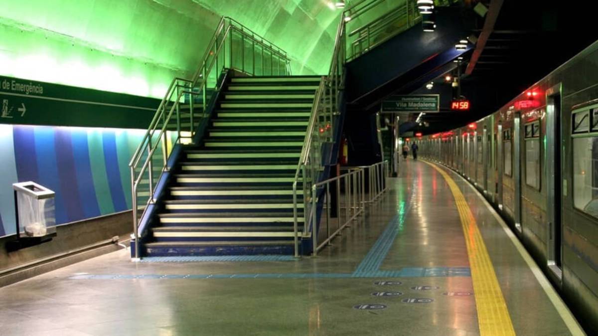 Um dos maiores exemplos dessa realidade é o desenho da estação batizada em homenagem a Dom Pedro II