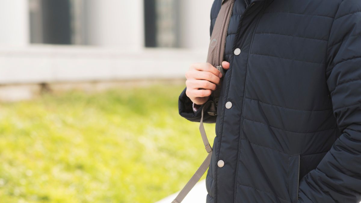 As tradicionais jaquetas puffer começam a perder espaço para peças mais sofisticadas e estruturadas