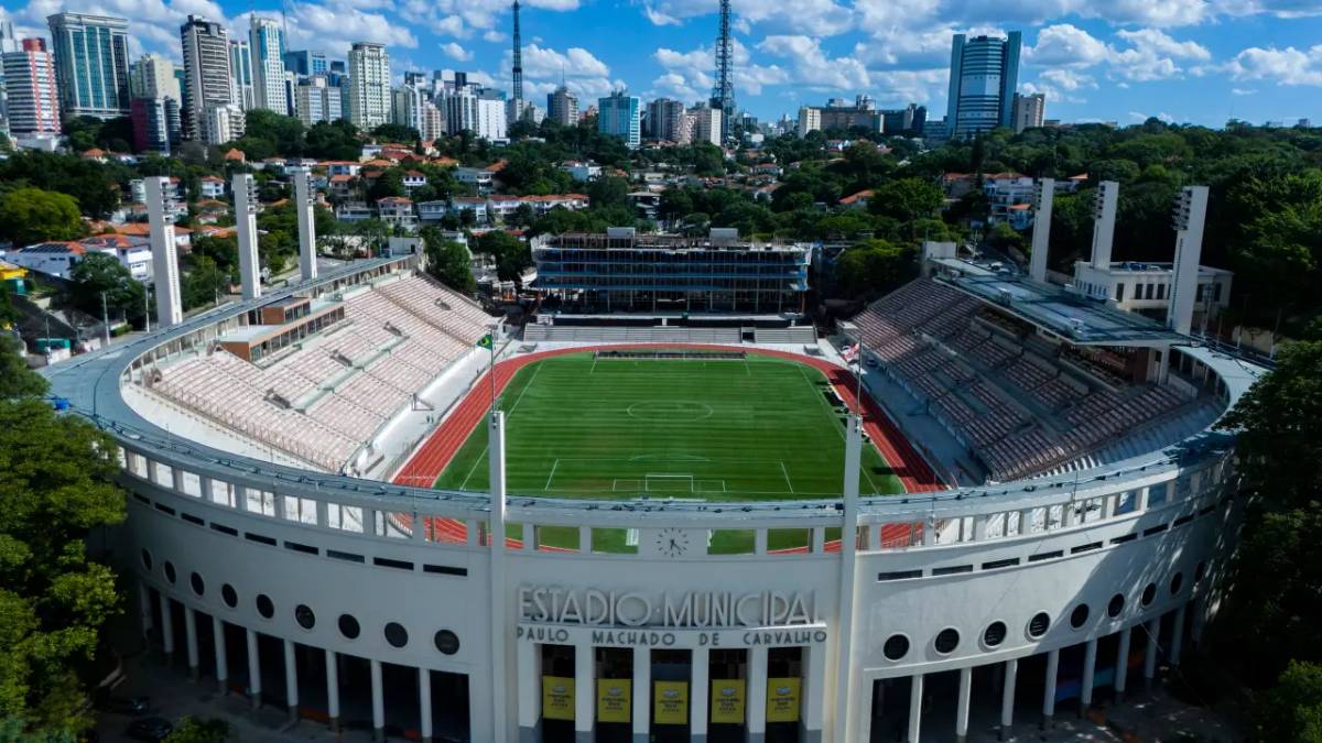 Entre os convidados estão nomes importantes da política estadual, como o governador Tarcísio de Freitas e Ricardo Nunes, atual prefeito de São Paulo
