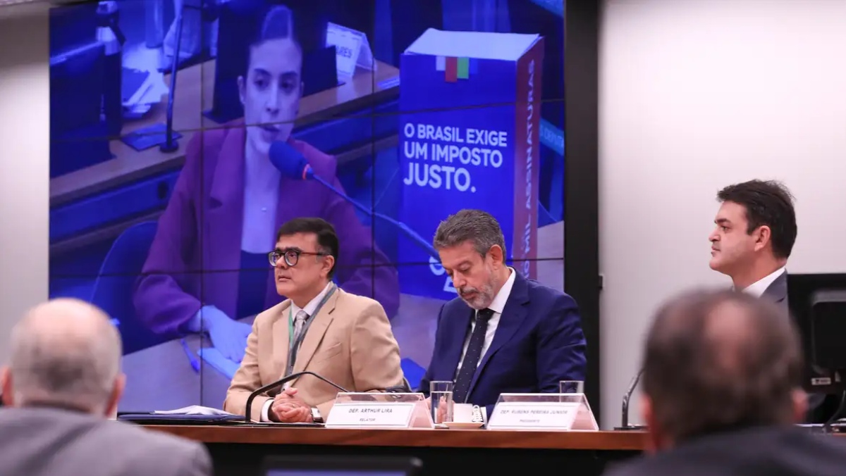 Com a aprovação na Comissão Especial, o projeto segue agora para o plenário da Câmara dos Deputados