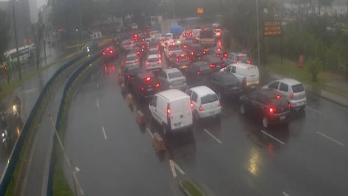 Chuvas afetaram o tempo de travessia nas balsas