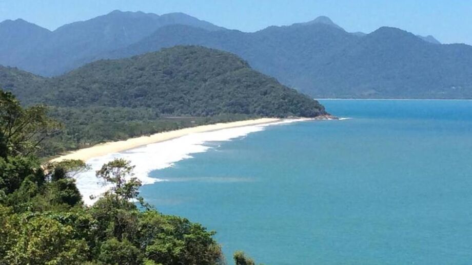 Praia do Puruba é um verdadeiro refúgio para quem busca sossego e contato com a natureza