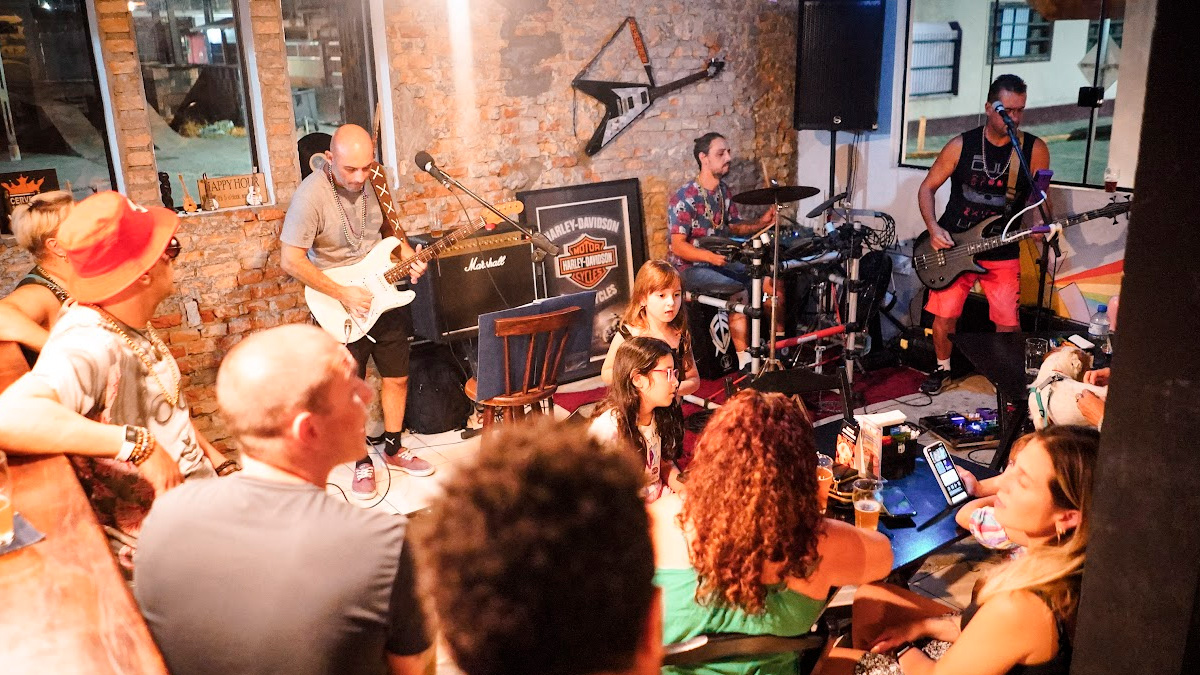 O próximo fim de semana promete muita música, arte e boas vibrações no Sonzera Beer Pub, primeiro brewpub de Mongaguá.