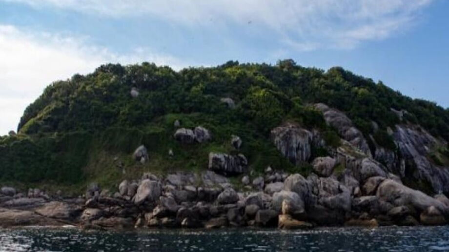 Embarcação estava nas proximidades da Ilha da Queimada Grande