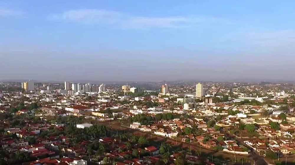 Como já mencionado, Ituiutaba é um município brasileiro localizado no Triângulo Mineiro, no coração de Minas Gerais. Na região, a cidade se destaca pelo agronegócio e pelo setor de serviços