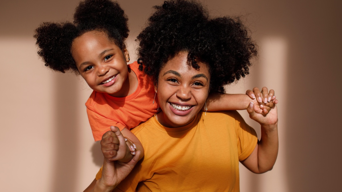 Uma investigação linguística descobriu quais nomes de bebê soam mais belos aos ouvidos humanos. Sophie e Zayn lideram o ranking global