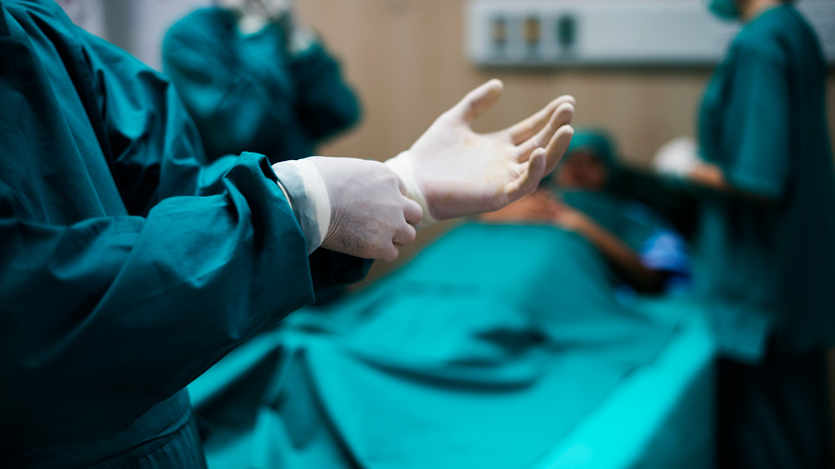 O transplante de órgãos é um procedimento médico complexo e que pode salvar vidas, substituindo um órgão doente ou em falência por um saudável de um doador.