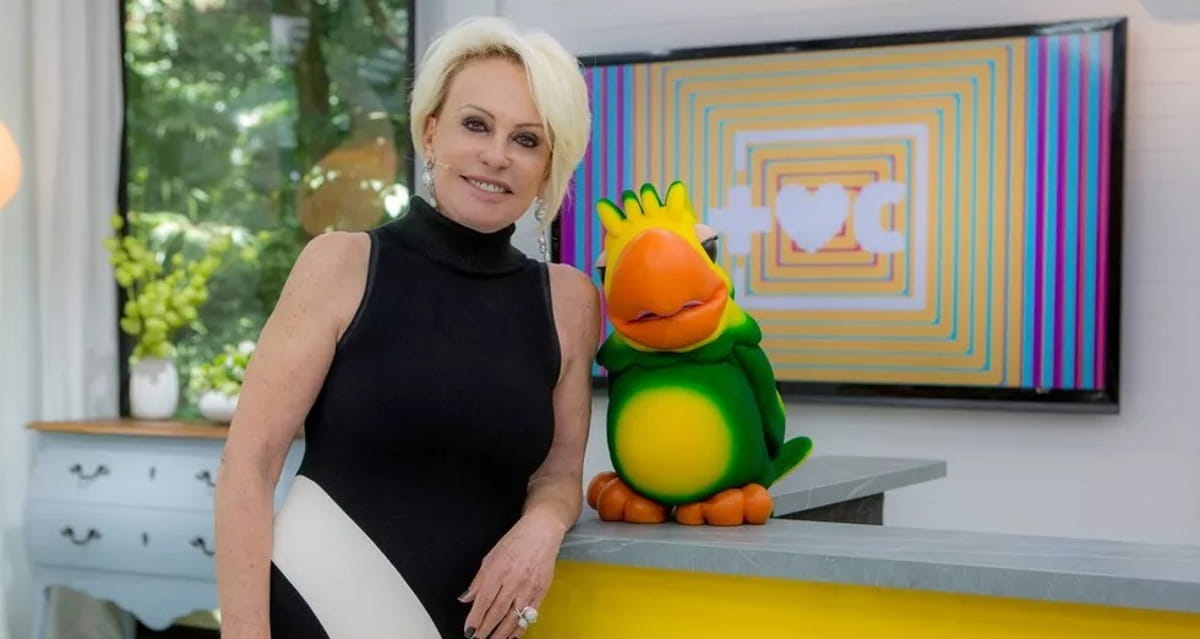 Em entrevista ao podcast PodPah, no YouTube, Ana contou que essa escolha não é por acaso