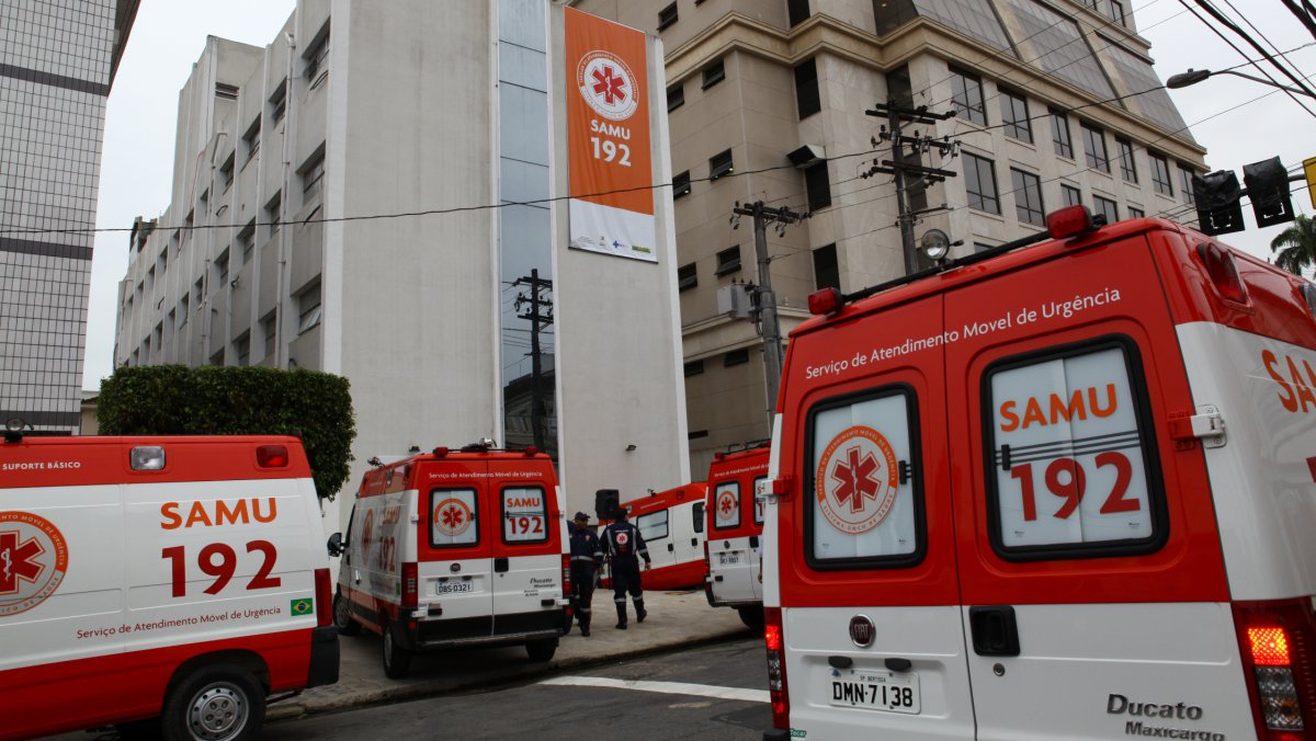 A falta de condutores não só impacta diretamente na eficiência do serviço, mas também sobrecarrega os profissionais em atividade