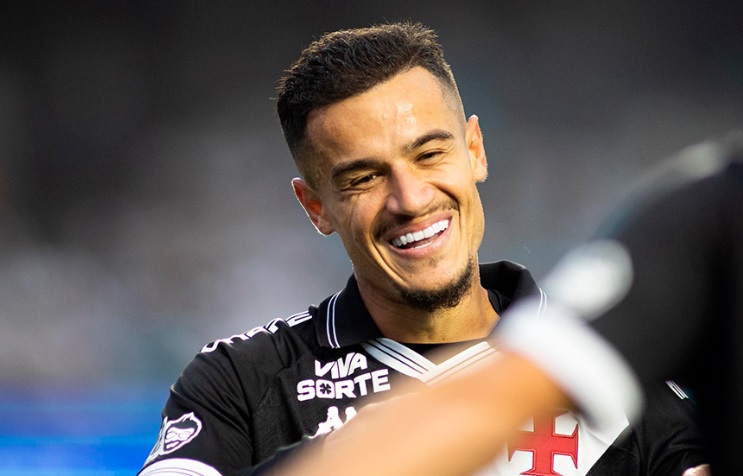 Vasco enfrenta a primeira partida contra o Corinthians