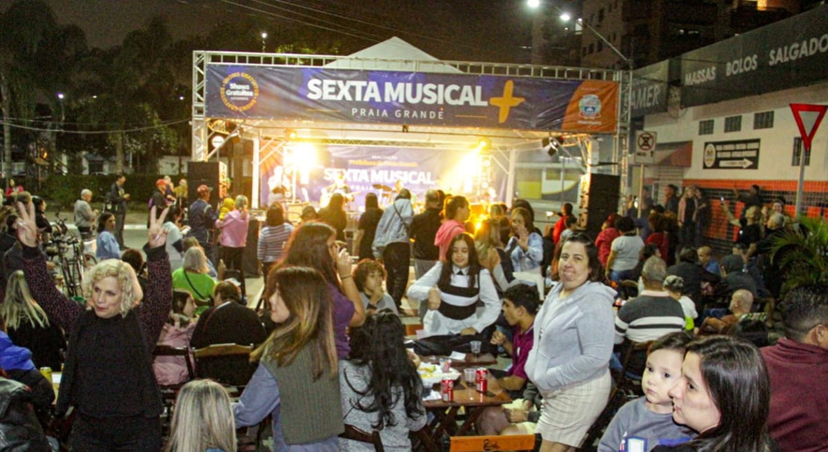 Realizada desde 2007, a Sexta Musical reúne centenas de moradores e turistas em diferentes bairros da cidade, sempre levando música e lazer para as vias comerciais