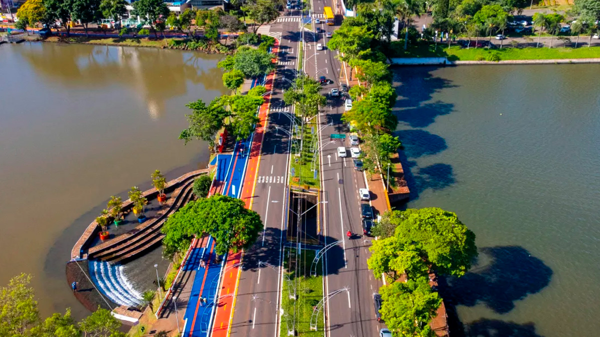Fundada no início do século XX por imigrantes britânicos e japoneses, Londrina foi desenhada desde o início com um conceito urbano claro