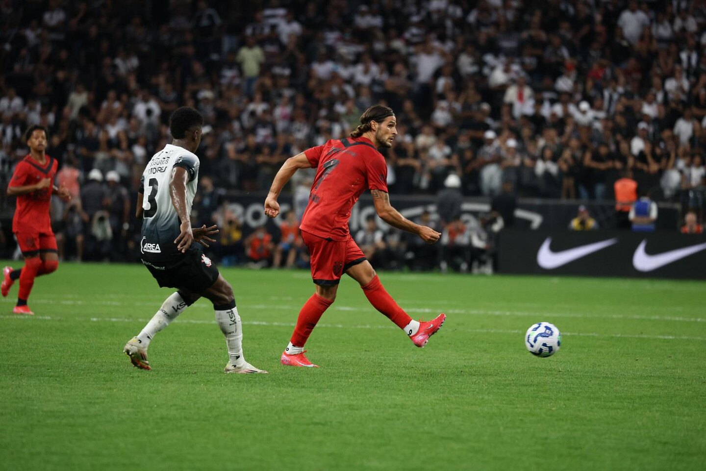 O Sport, mandante da partida, ocupa a última posição, com apenas 11 pontos